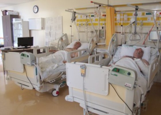 Casele de asigurări de sănătate au validat reţete gratuite pentru pacienţi internaţi şi oameni morţi!